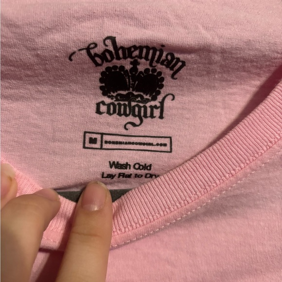 Dolly pink graphic tee from bohemian cowgirl size medium - Picture 3 of 4